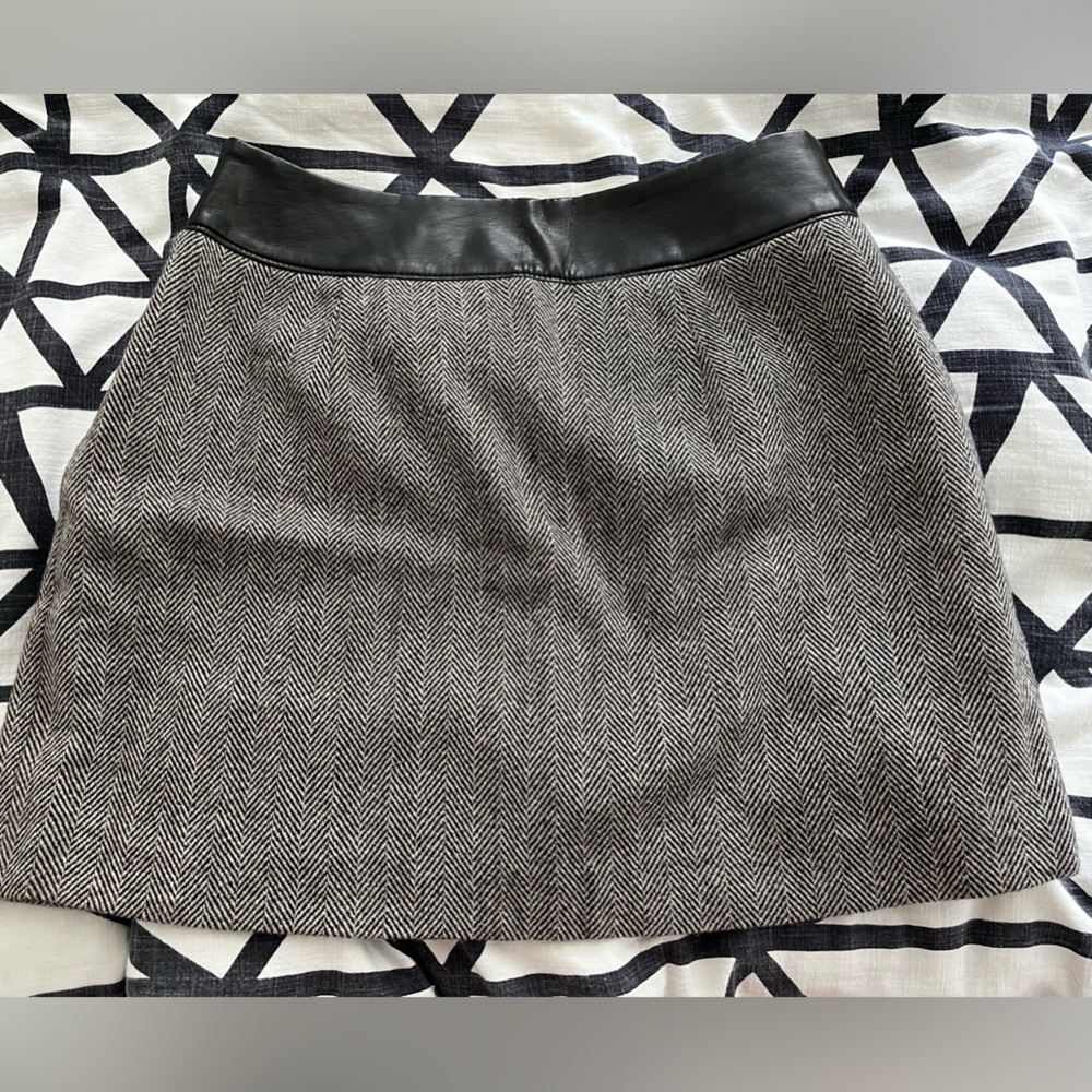 Uniqlo skirt